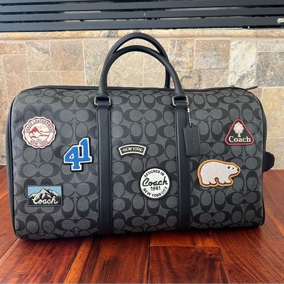 NWT Coach Venturer Bag In Signature Canvas Ski Patches Travel Duffle Duffel - Picture 16 of 16